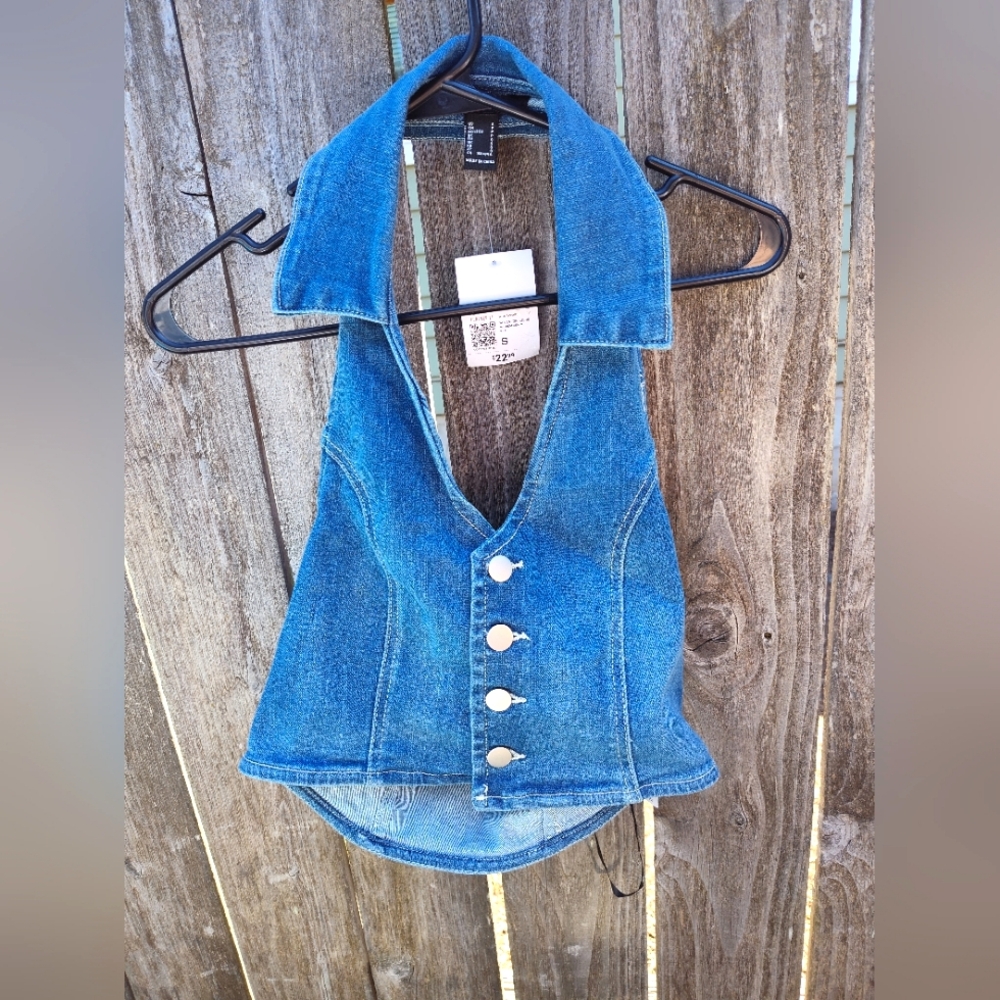 NWOT women's jean vest